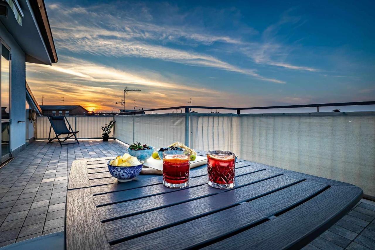 Апартаменты Il Terrazzo Sul Tramonto Бастилья Экстерьер фото