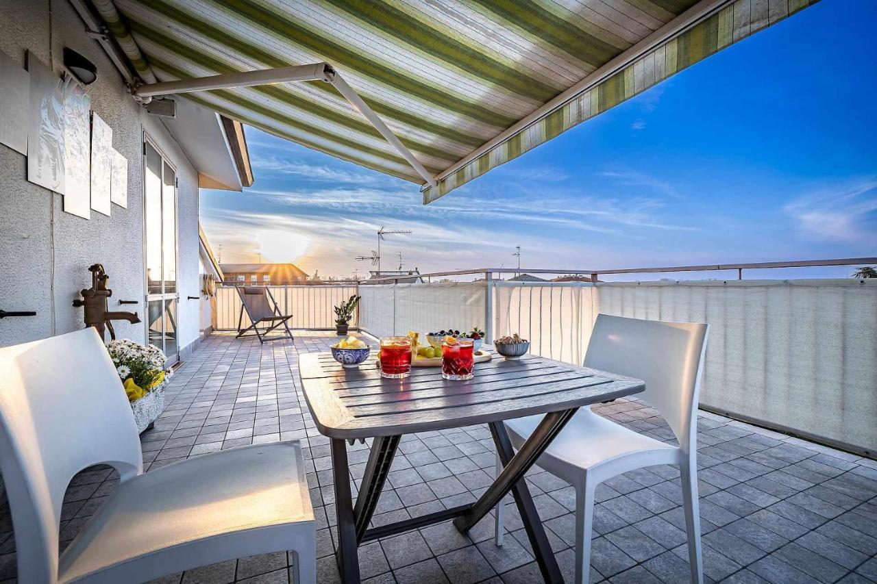 Апартаменты Il Terrazzo Sul Tramonto Бастилья Экстерьер фото